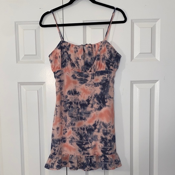 E.ssue Spaghetti Strap Dress size small - Picture 2 of 8